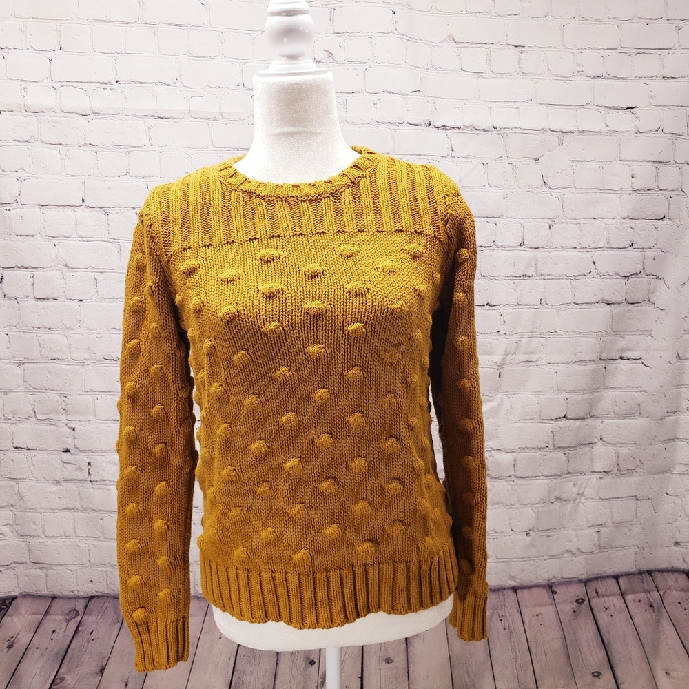 Vince Camuto mustard sweater. Size small.